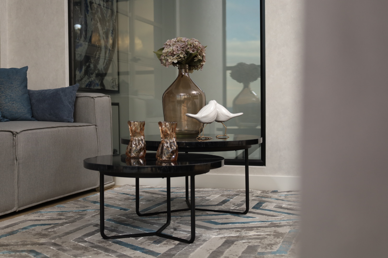 Mesas de decoracion con florero oficina principal cerritos mall